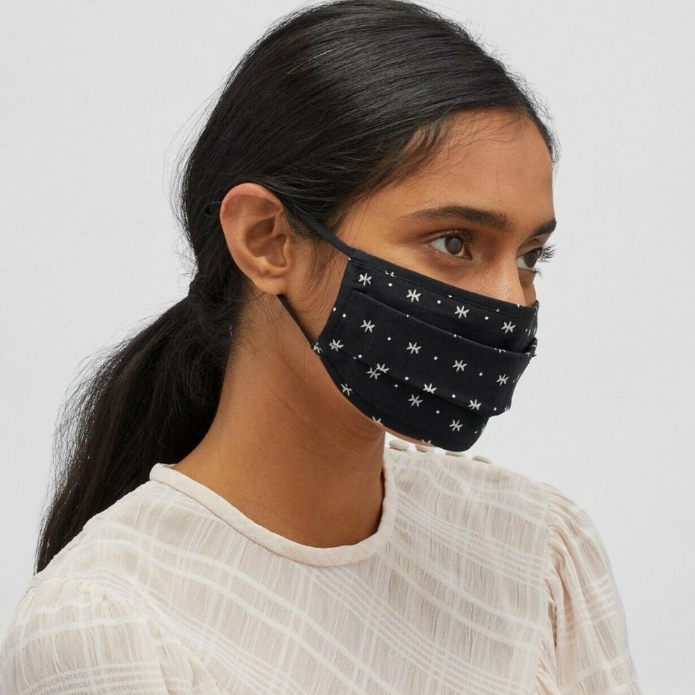 2/$20 ⭐Coach Rexy Star Dot Face Mask 🦕  NWT - Picture 3 of 3